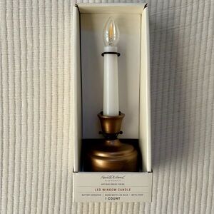 Hearth & Hand with Magnolia Flameless Christmas Window Candle Metal Base NWT